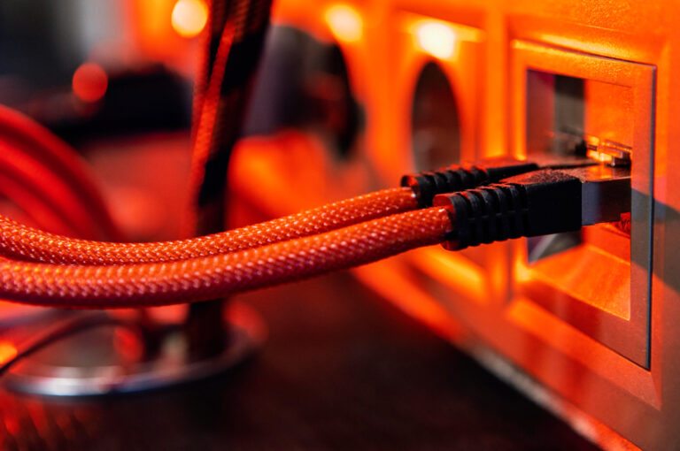 Tudo sobre o cabo SFP+ 10G para conexões rápidas: performance e compatibilidade