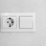 Como escolher a melhor marca de tomadas e interruptores para sua obra