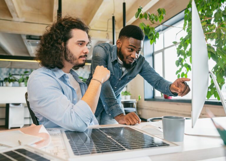 Os motivos que estão levando empresas a se interessarem por energia solar